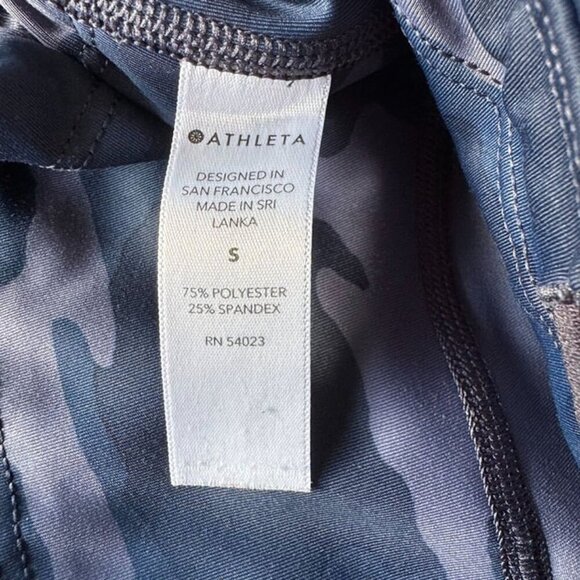 Athleta Ultimate Stash Pocket Camo Capri Sz S - Picture 7 of 8